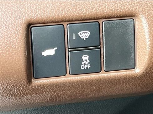 Used 2025 Honda Pilot Elite image 10