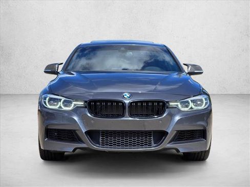 Used 2017 BMW 340i Sedan RWD image 2