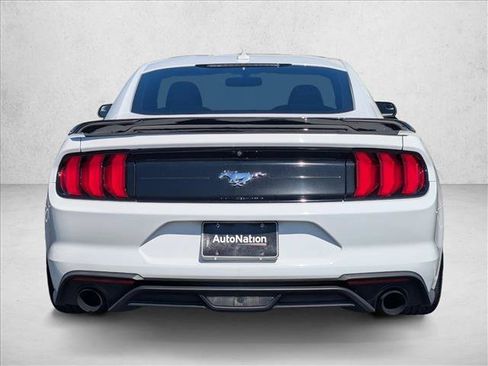 Used 2020 Ford Mustang Coupe RWD image 7