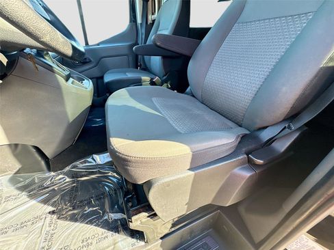 Used 2024 Ford Transit 350 XLT image 19