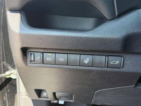 Used 2025 Toyota RAV4 XLE w/ Convenience Package AWD/4WD image 14