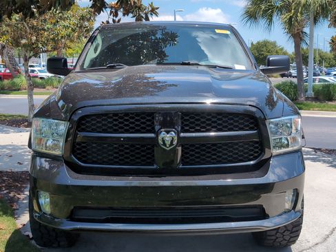 Used 2018 RAM 1500 Express AWD/4WD image 3
