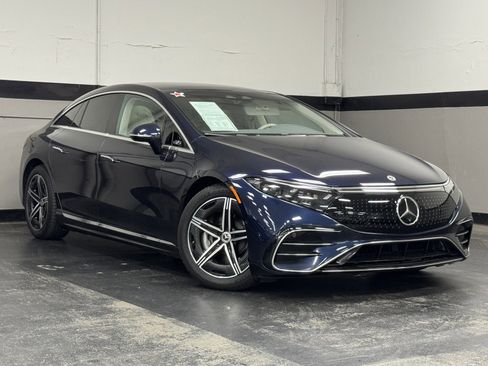 Used 2023 Mercedes-Benz EQS 580 4MATIC Sedan image 2