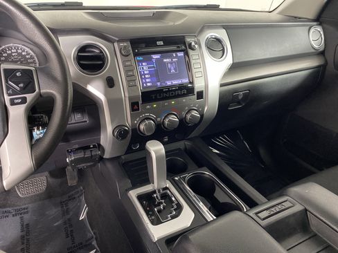 Used 2014 Toyota Tundra SR5 AWD/4WD image 31