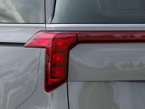 New 2026 Kia Carnival SX FWD image 11