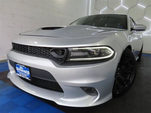 Used 2020 Dodge Charger Scat Pack RWD image 1