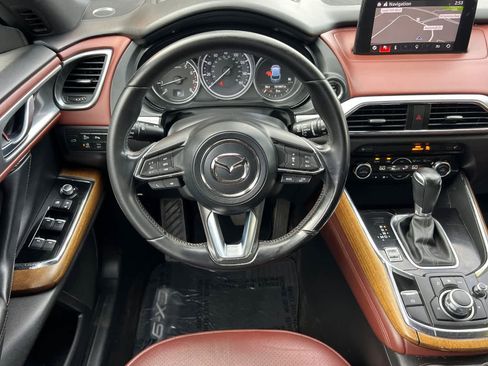 Used 2017 MAZDA CX-9 Signature image 15
