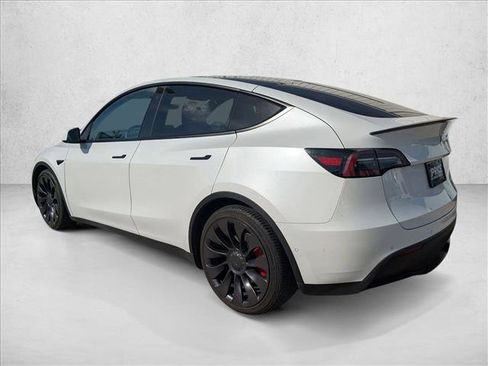 Used 2022 Tesla Model Y Performance image 8