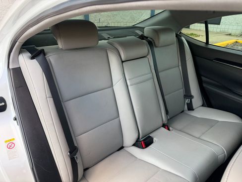 Used 2018 Lexus ES 350 image 16