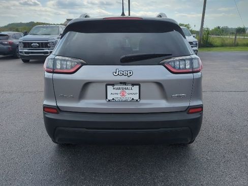 Used 2019 Jeep Cherokee Latitude w/ Popular Appearance Group AWD/4WD image 25