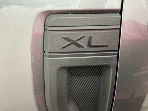 Used 2025 Ford Maverick XL FWD image 7