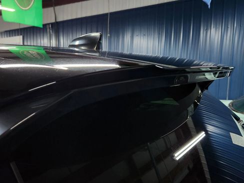 Used 2020 Land Rover Range Rover Evoque SE image 54