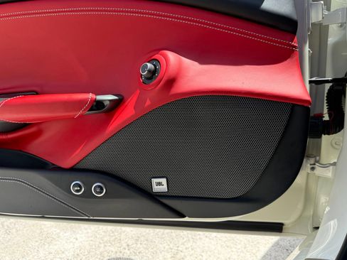 Used 2018 Ferrari 488 Spider RWD image 32
