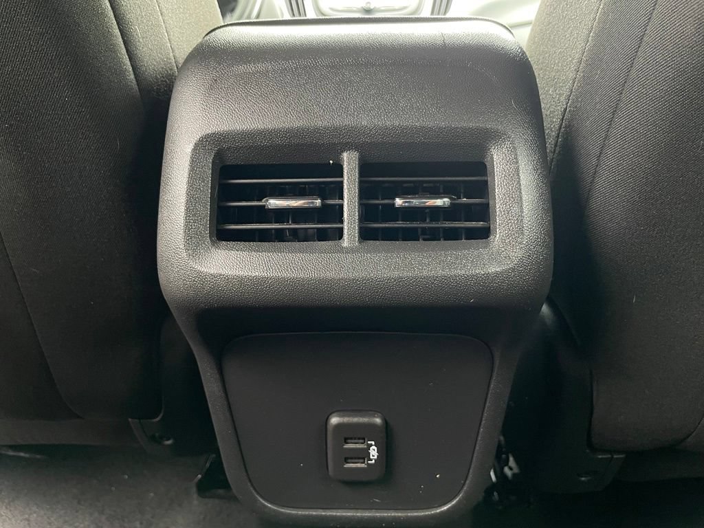 Used 2023 Chevrolet Equinox LT w/ LPO, Cargo Package FWD image 28