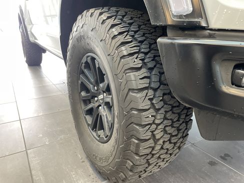 Used 2024 Ford F150 Raptor AWD/4WD image 13