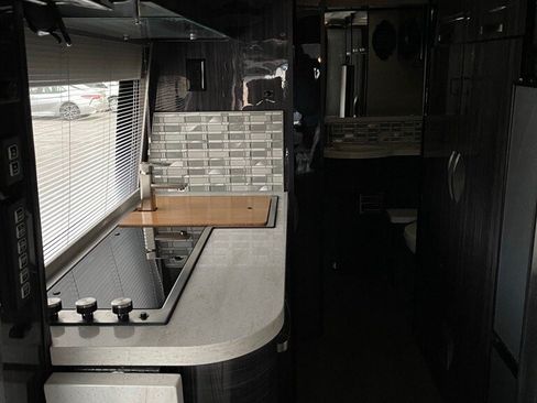 Used 2017 Mercedes-Benz Sprinter 3500 image 17