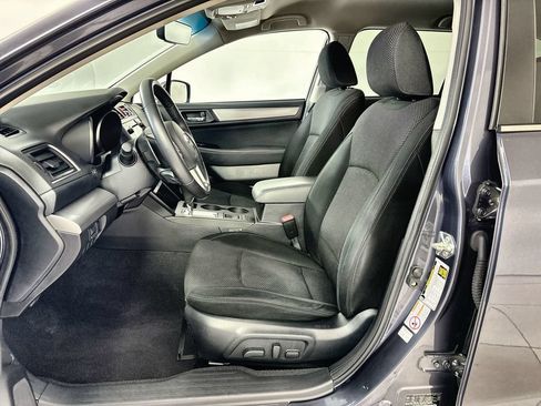 Used 2017 Subaru Outback 2.5i Premium AWD/4WD image 13