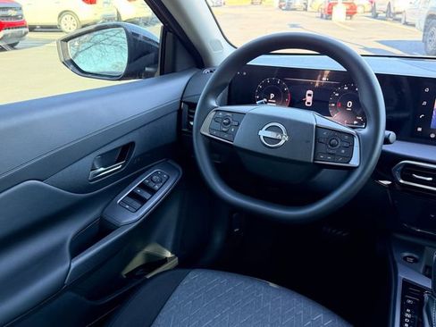 New 2026 Nissan Sentra SV w/ Floor Mat Package FWD image 9