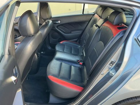Used 2017 Kia Forte SX FWD image 11