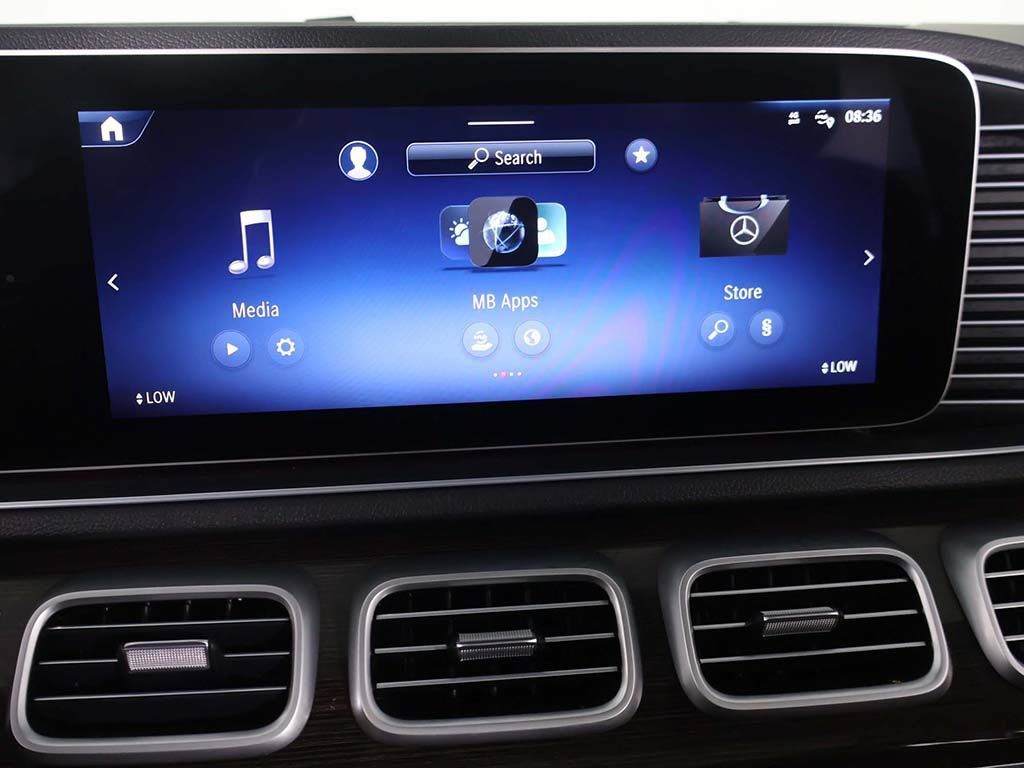 Used 2024 Mercedes-Benz GLE 450 4MATIC w/ AMG Line Exterior image 52