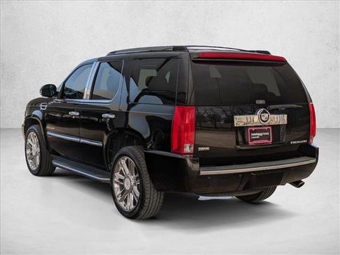 Used 2009 Cadillac Escalade AWD image 8