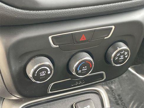 Used 2018 Jeep Compass Sport image 26