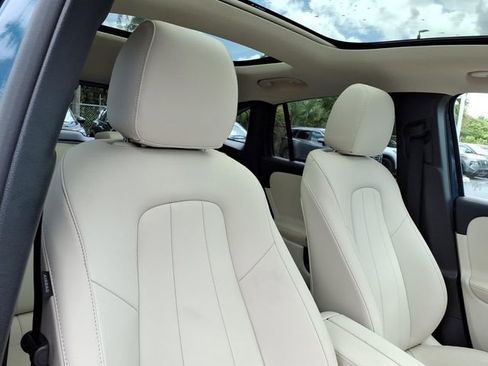 Used 2023 Mercedes-Benz GLA 250 image 12