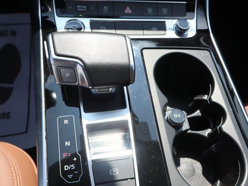 Used 2023 Audi Q7 3.0T Premium w/ Convenience Package AWD/4WD image 31