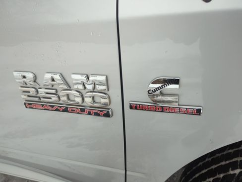 Used 2016 RAM 2500 Tradesman w/ Chrome Appearance Group image 6