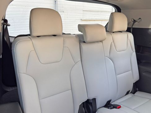 Used 2023 Kia Telluride EX AWD/4WD image 41