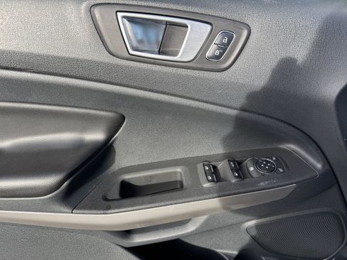 Used 2018 Ford EcoSport Titanium image 9