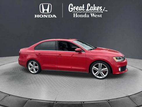Used 2015 Volkswagen Jetta GLI SE FWD image 7