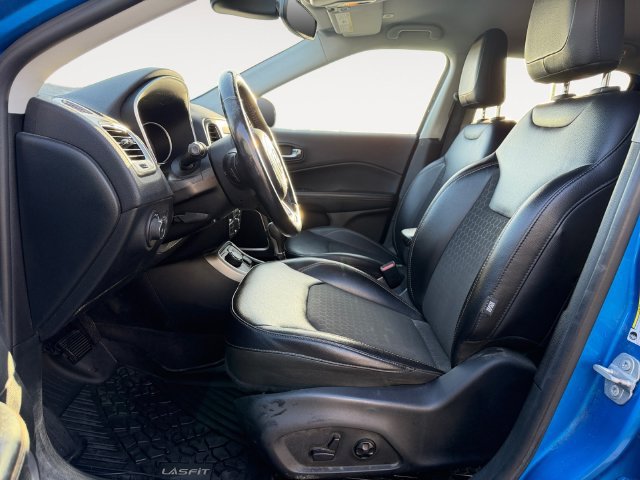 Used 2018 Jeep Compass Latitude w/ Popular Equipment Group AWD/4WD image 11