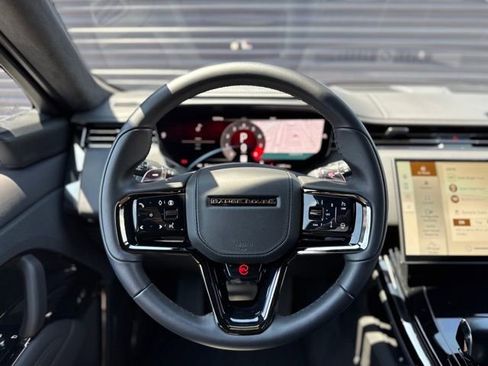 Used 2024 Land Rover Range Rover Sport AWD/4WD image 18