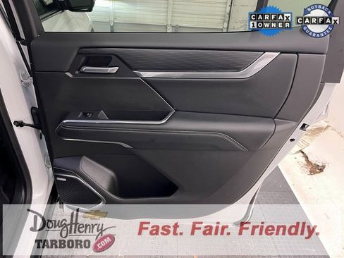 Used 2025 GMC Acadia Elevation image 39