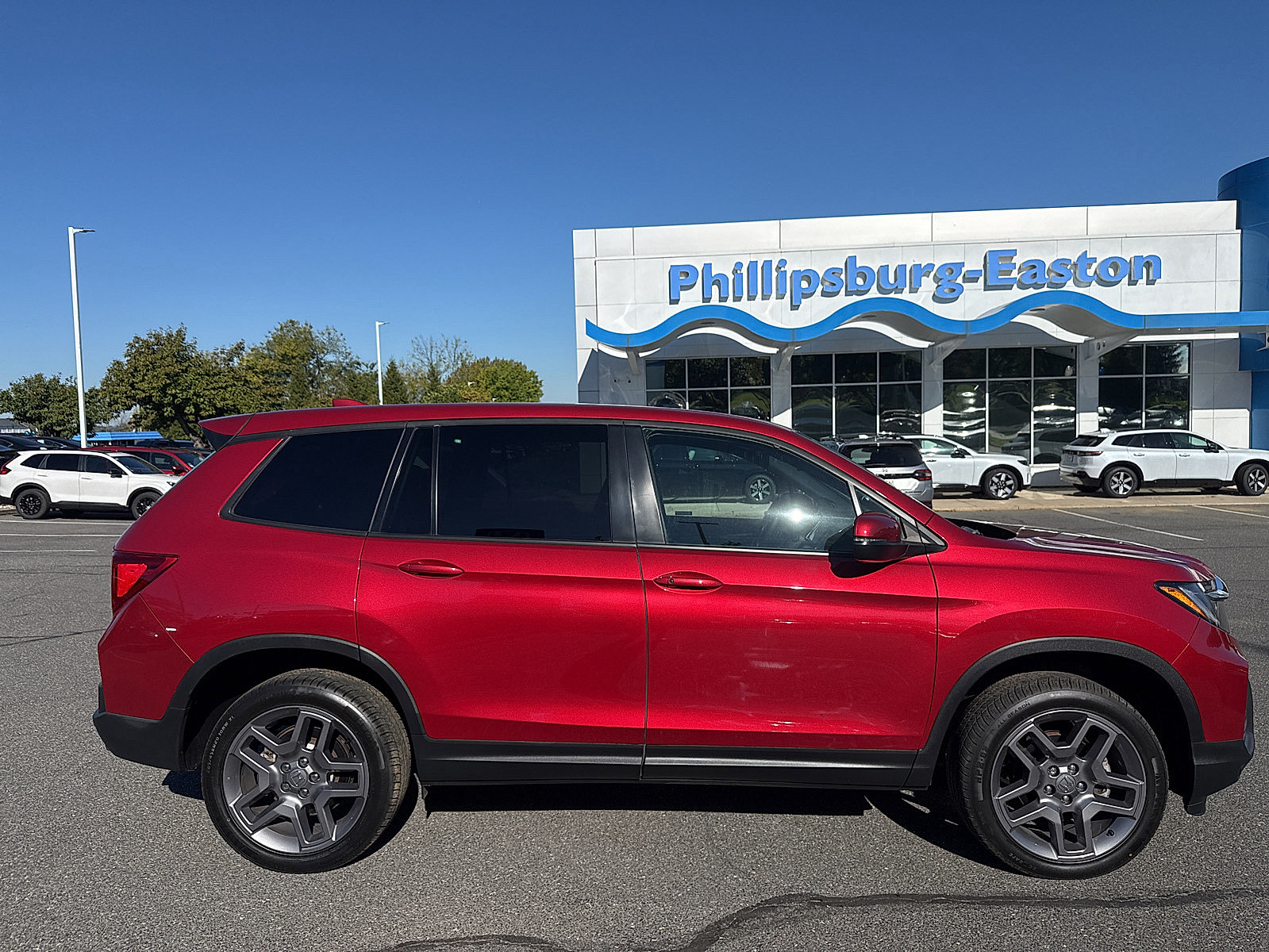 Used 2023 Honda Passport EX-L image 4