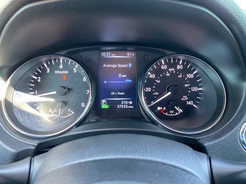 Used 2017 Nissan Rogue SV w/ SV Premium Package FWD image 29