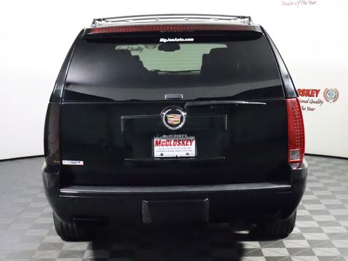 Used 2012 Cadillac Escalade Platinum AWD/4WD image 6