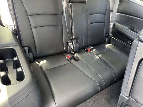 Used 2021 Honda Pilot Special Edition image 12