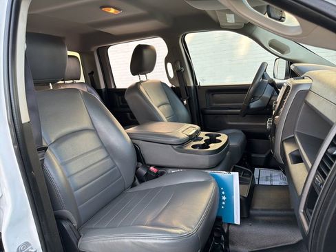 Used 2017 RAM 5500 Tradesman w/ Ambulance Prep Group RWD image 21