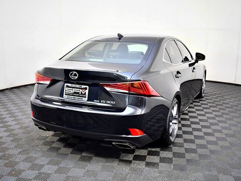 Used 2017 Lexus IS 300 AWD image 8