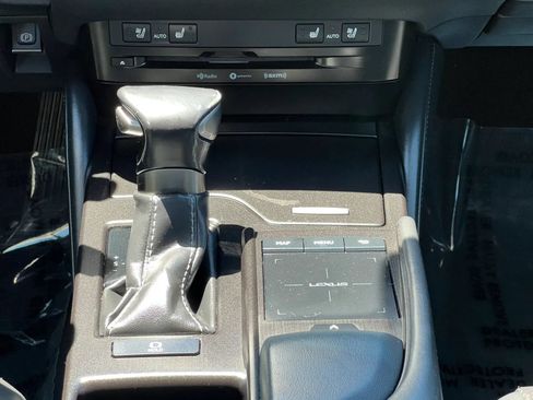 Used 2019 Lexus ES 350 w/ Premium Package FWD image 27
