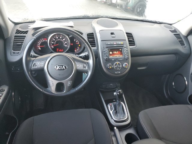 Used 2013 Kia Soul + w/ Audio Pkg FWD image 12