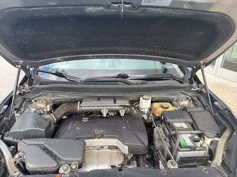 Used 2020 Buick Envision Essence AWD/4WD image 28