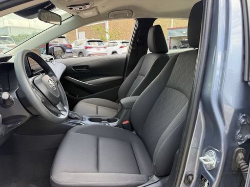 Used 2024 Toyota Corolla LE FWD image 12