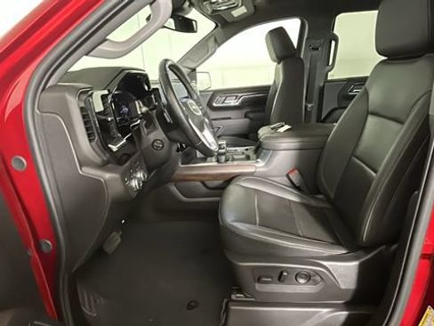 Used 2024 GMC Sierra 1500 SLT w/ SLT Convenience Package AWD/4WD image 11