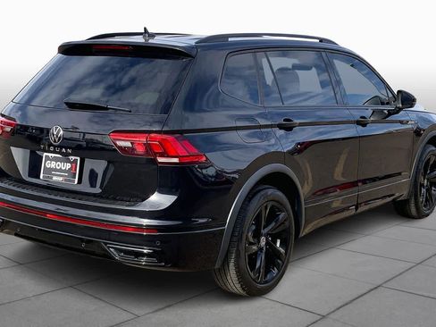 Used 2024 Volkswagen Tiguan SE R-Line image 12