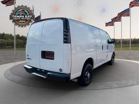 Used 2019 Chevrolet Express 2500 w/ Driver Convenience Package RWD image 5