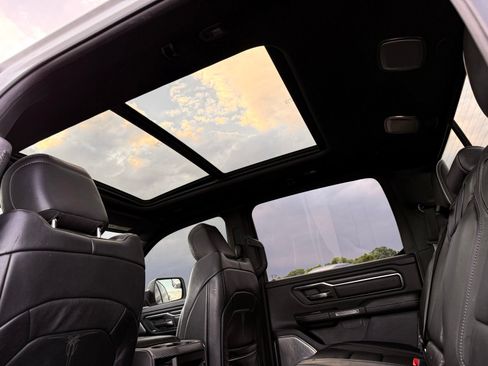 Used 2019 RAM 1500 Limited RWD image 32