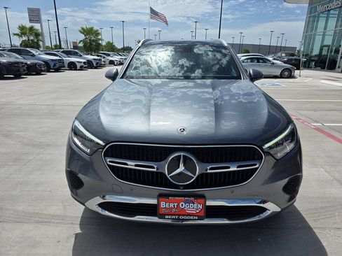 Used 2023 Mercedes-Benz GLC 300 image 2
